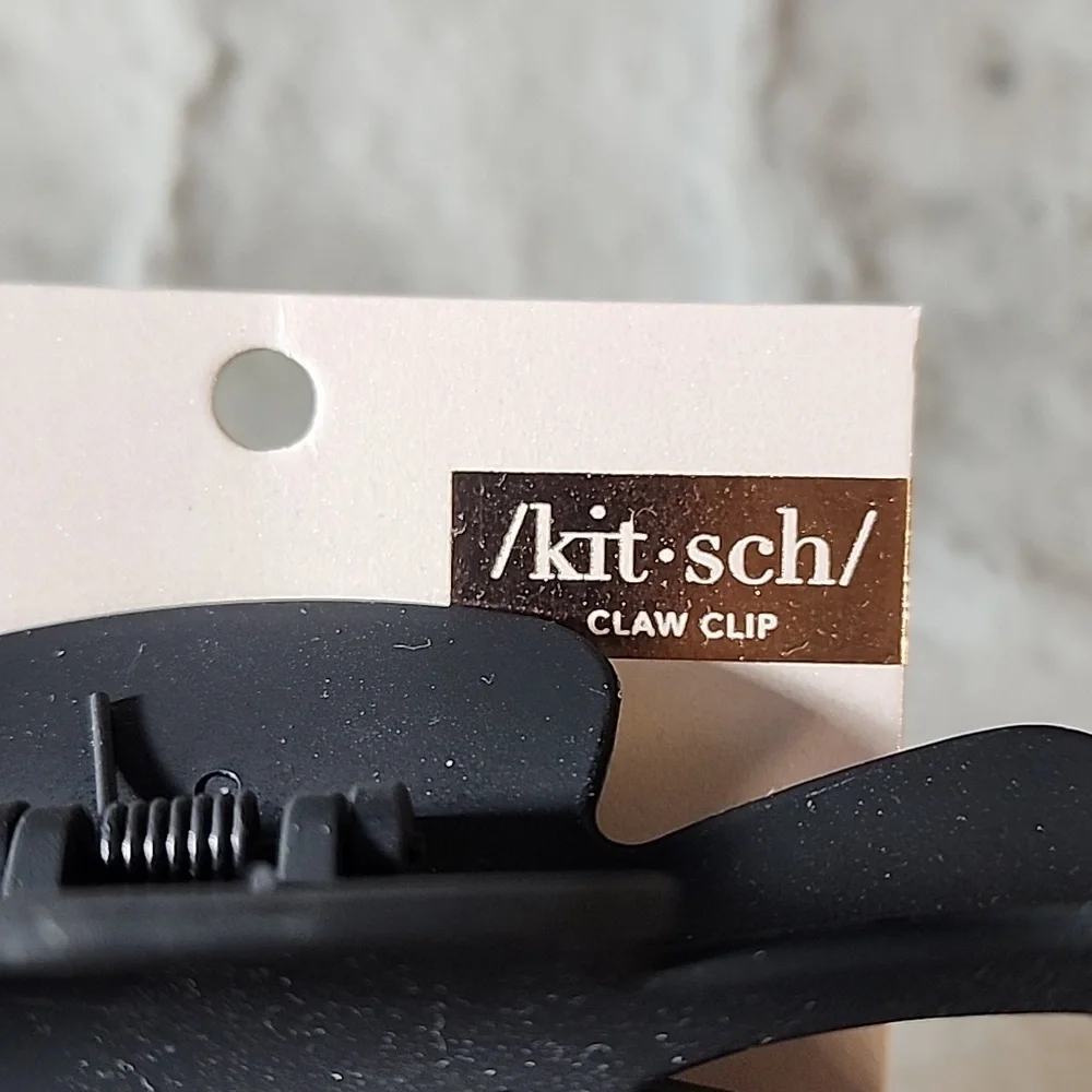 🌷 New Kitsch Hair Claws and‎ Scunci Pearl Bobby Slides